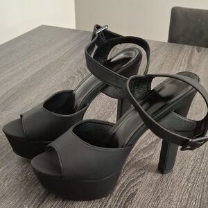 Black Strappy/ Platform High Heel Sandals- W Sz 42 Euro